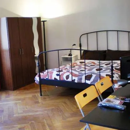 Old Town And 5* Bolonha